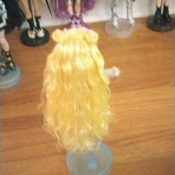 Rainbow Junior High   - Picture 3 of 4